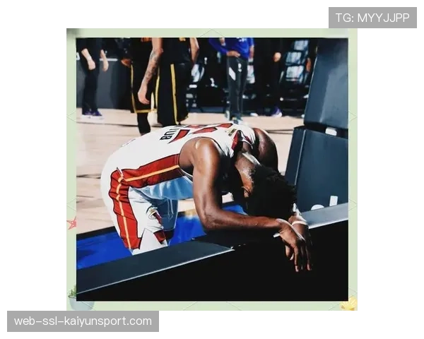 伤病报告:热火队巴特勒因脚踝扭伤出战成疑,预计影响球队侧翼防守强度 伤病报告:热火队巴特勒因脚踝扭伤出战成疑,预计影响球队侧翼防守强度